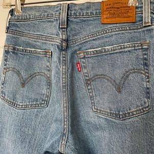 Levi’s Wedgie Jeans
